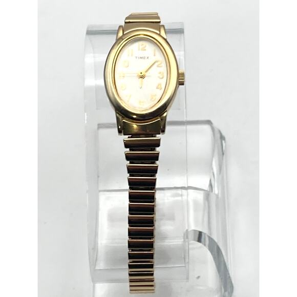 VTG Timex T21882 Womens Cavatina Oval Dress Watch 19mm - Fresh Battery Expansion - Picture 2 of 8